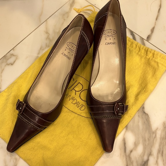 Circa Joan & David Destiny Pumps - Picture 1 of 12